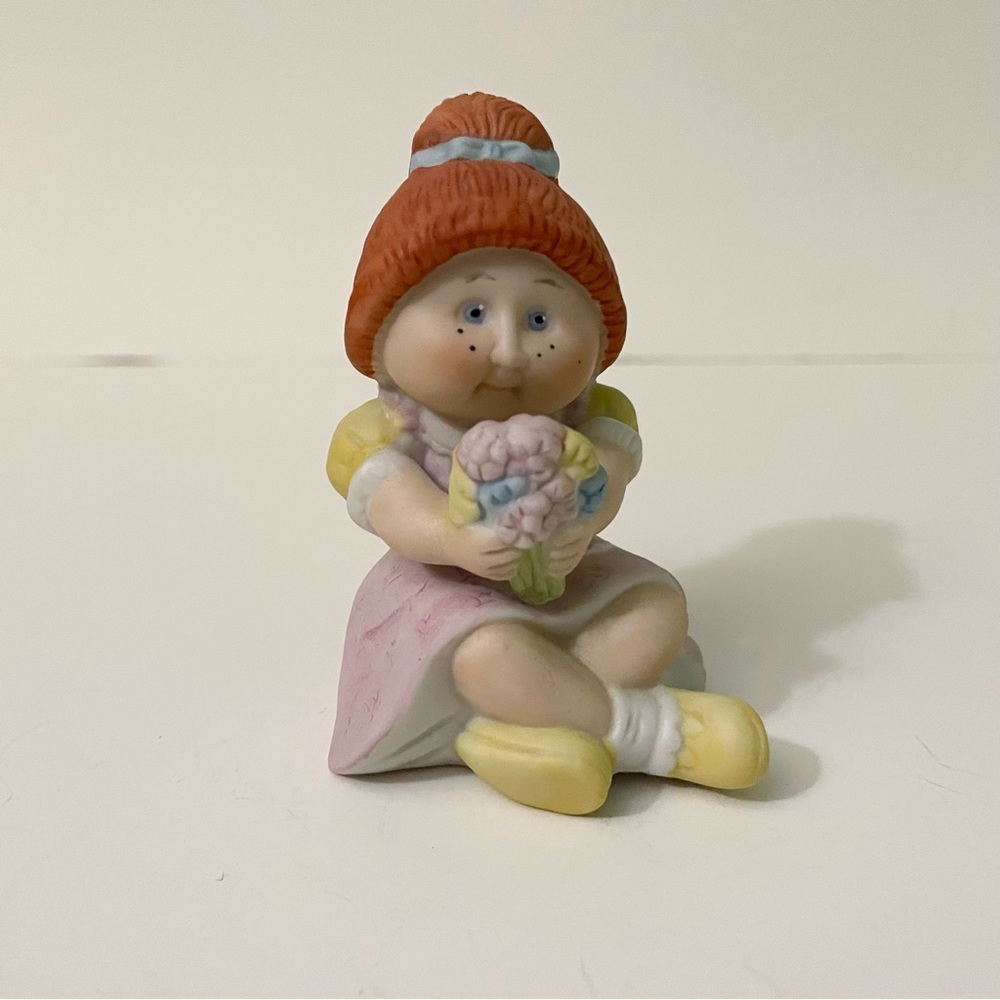 Vintage 1984 Cabbage Patch Kids Porcelain Figurine Girl with Flowers
